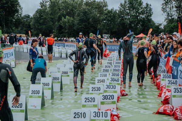 Comment optimiser la récupération après une compétition de triathlon?